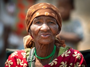 Olivia As with many parts of Africa, the women of the Kalahari have a beautiful style in the way they dress. There is nothing drab about the clothing in the remote communities of Southern Africa. Hai//com Village, Kalahari Desert, Namibia. The two forward slashes in the word "Hai//com" denote clicks in the language. There are few surviving click speaking populations in the world. Most of them are bushman groups in Southern Africa.